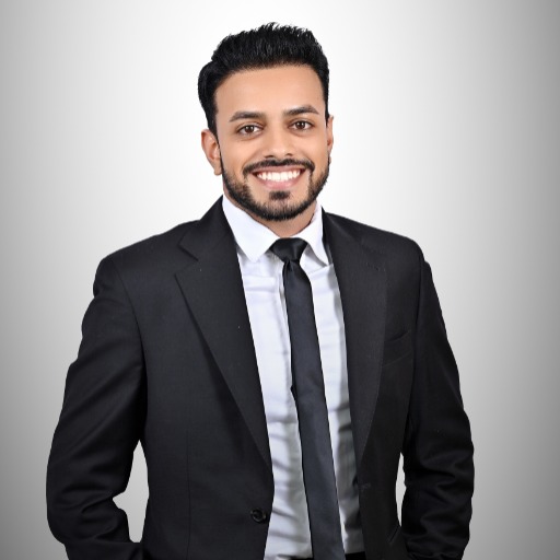 Daanish Bhamla, Licensed Real Estate Salesperson